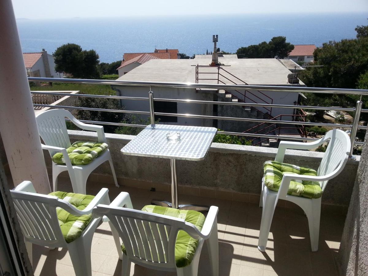 Apartments With A Parking Space Bilo, Primosten - 12870 외부 사진